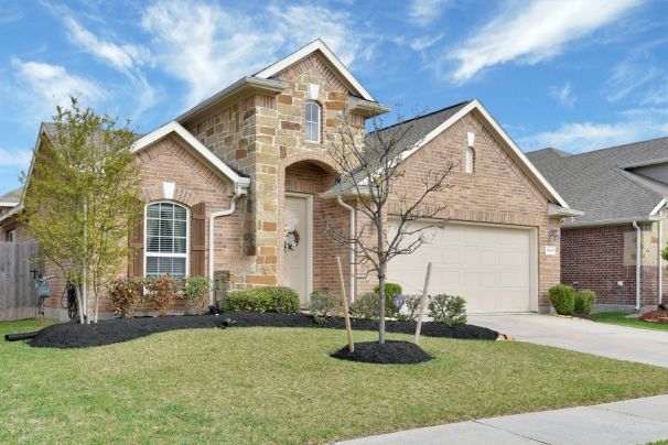 https://SummerD.StopRentingStartOwning.com